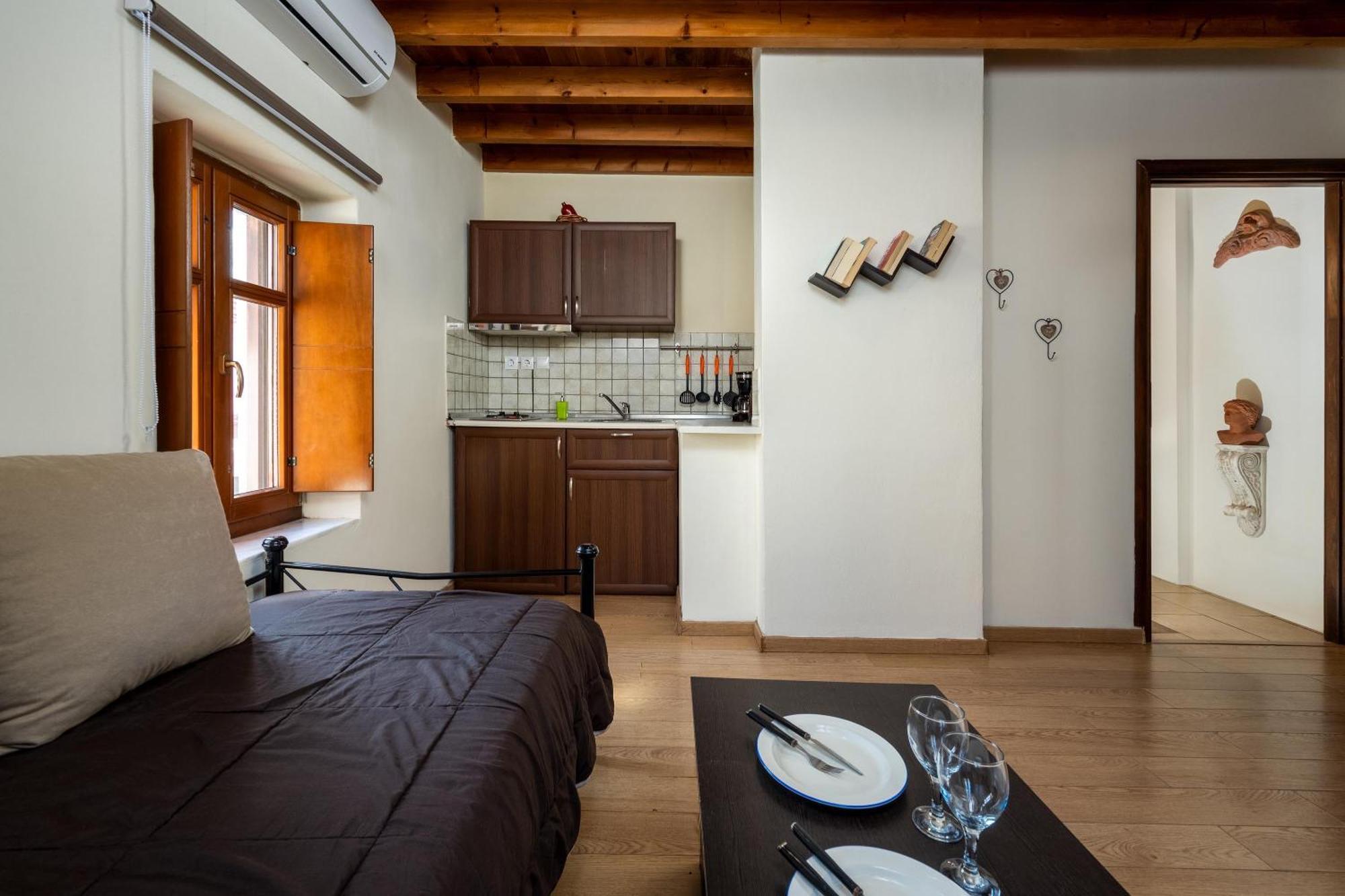 3 Charites Old Town Apartment Rhodes City Exterior photo
